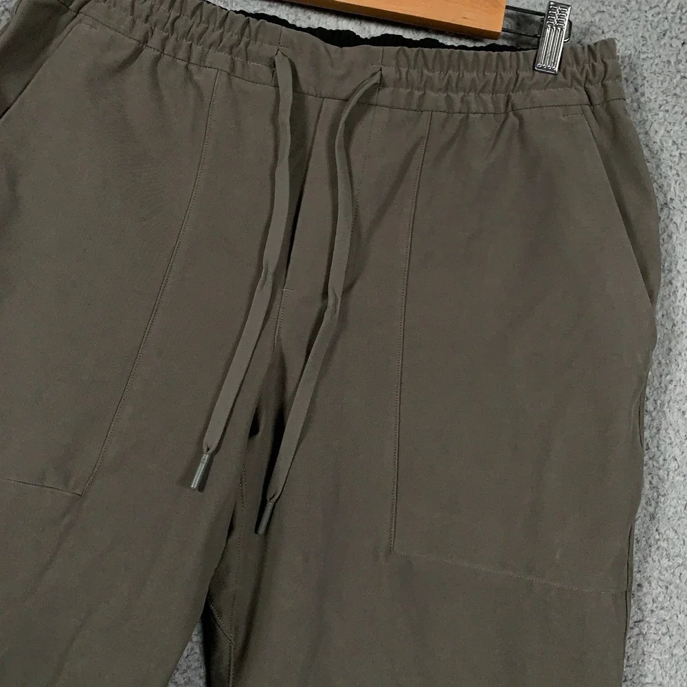 Lululemon Bowline Utilitech Pull-On Pant Men's Large L Brown Tapered Stretch Lab